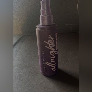 Urban Decay all nighter Matte 4.0 oz